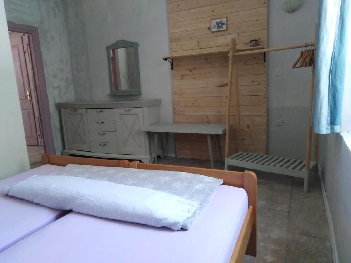 Nerezine Apartmany Centrum Екстер'єр фото